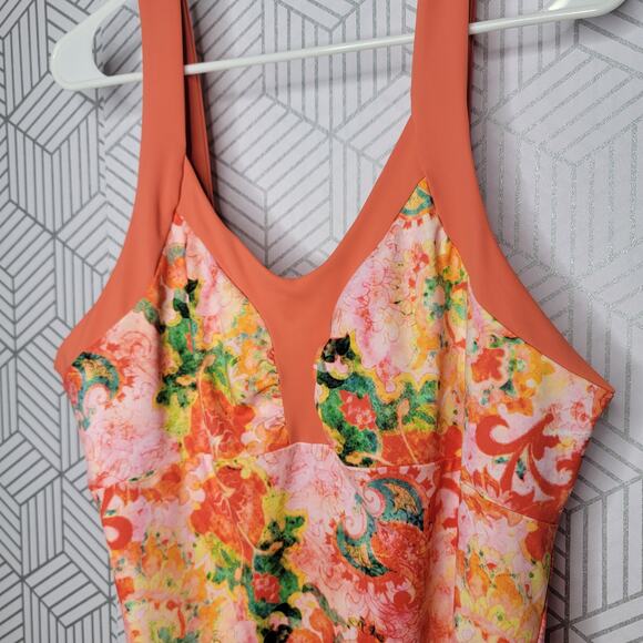 The North Face Swim Tankini w/ Built in Bra Sz XL - Picture 4 of 8